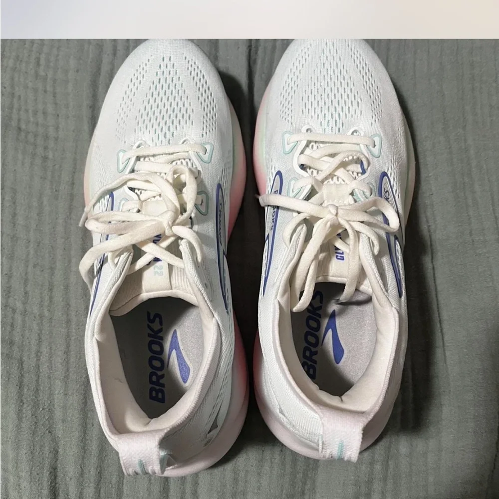 Brooks Womens glycerin 22 new with tags - Picture 3 of 7